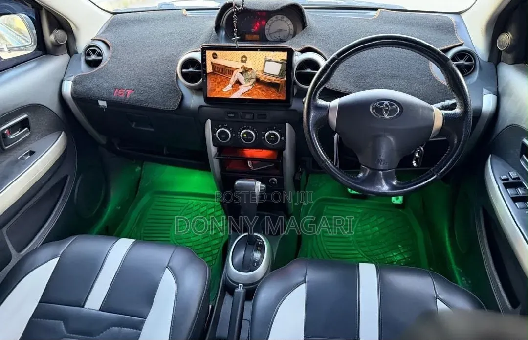 Toyota IST 2004 Black