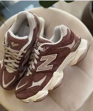 New Balance 9060 Suede Overlay and Chunky Signature Sculpture Midsole