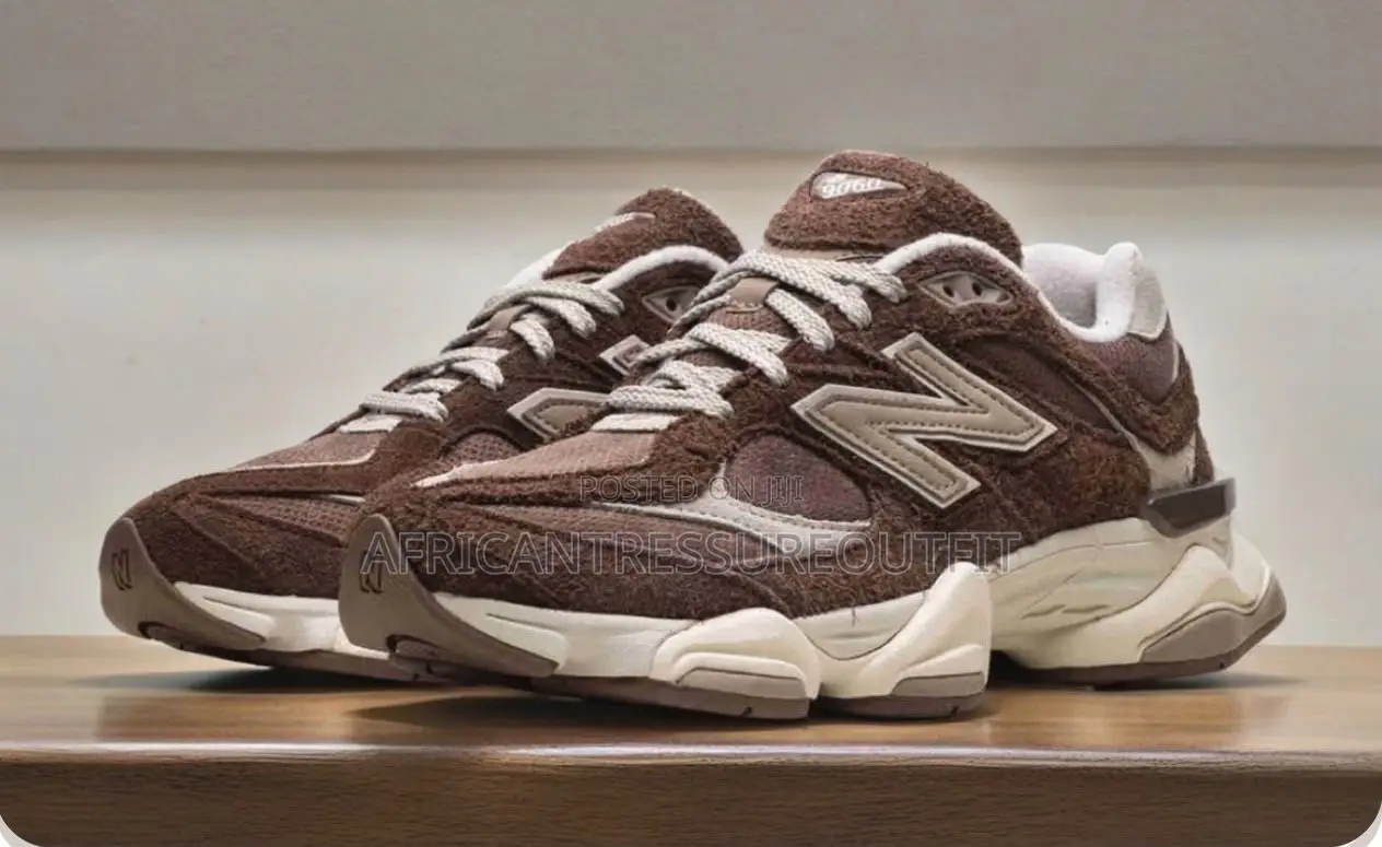 New Balance 9060 Suede Overlay and Chunky Signature Sculpture Midsole