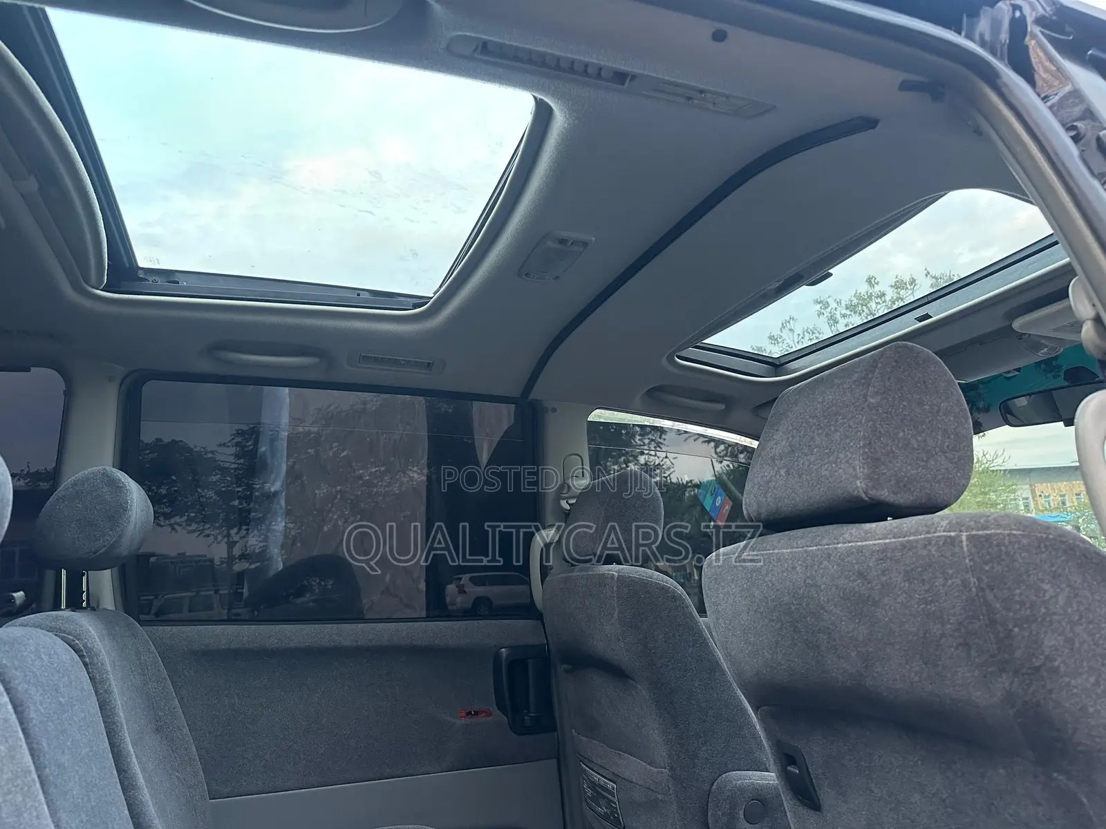 Toyota Noah 2004 Black
