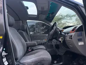 Toyota Noah 2004 Black
