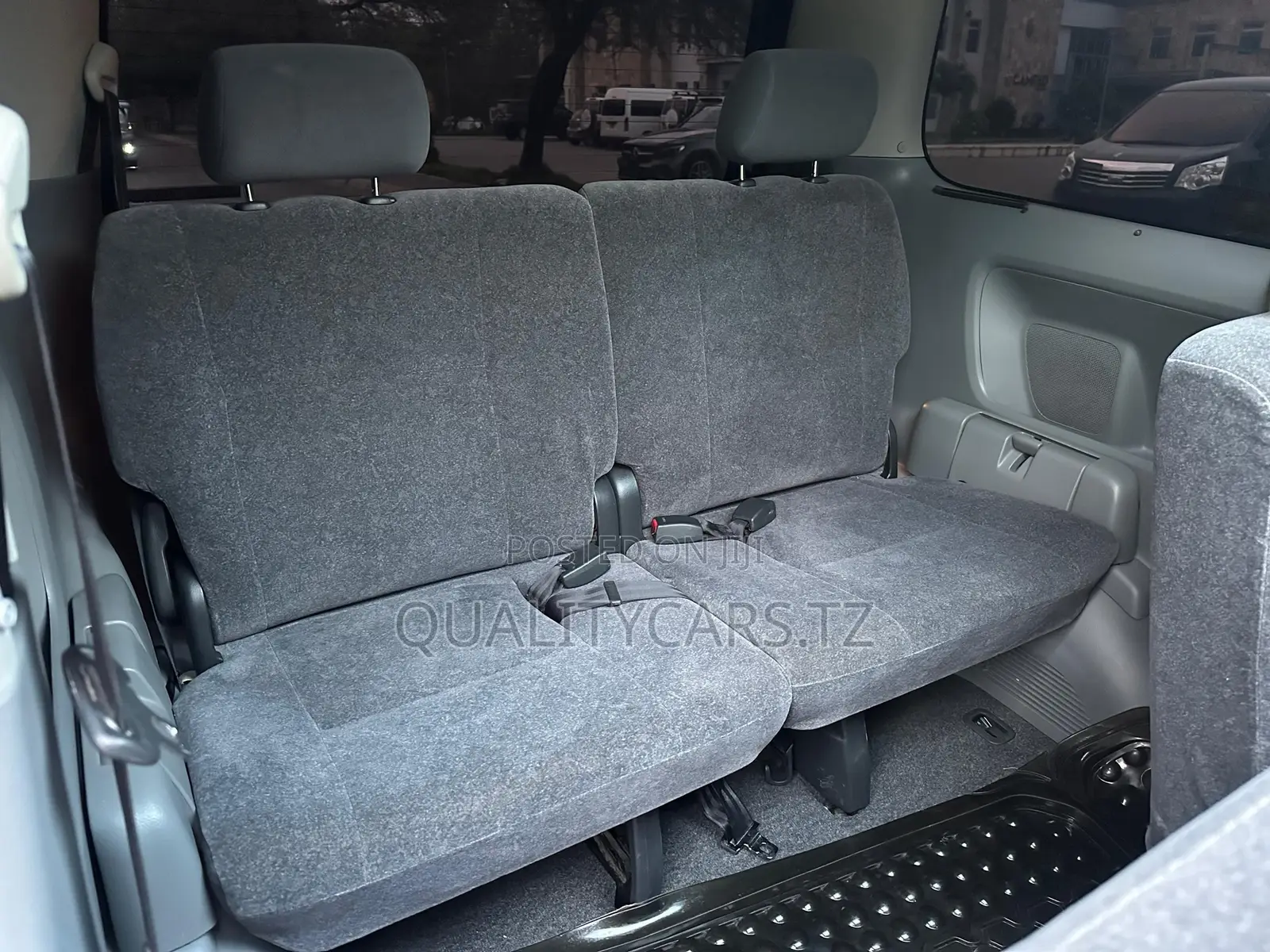 Toyota Noah 2004 Black