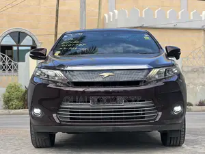 Toyota Harrier 2.0 2016 Maroon