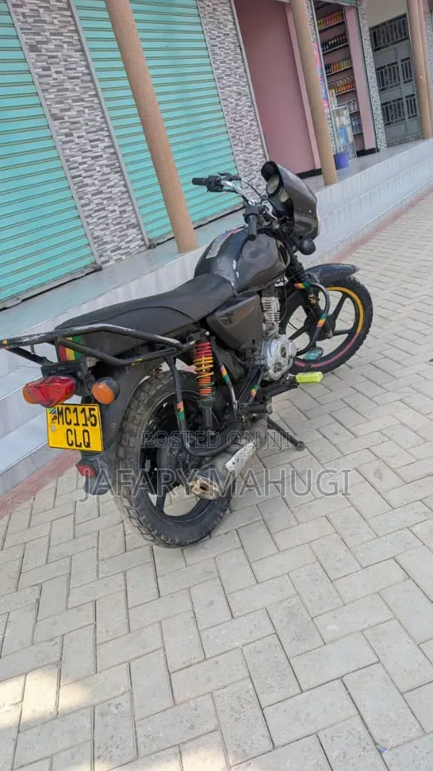 Bajaj Boxer 150 UG 2017 Black