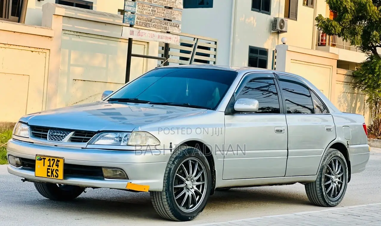 Toyota Carina 1.5 FWD Sedan 2001 Silver