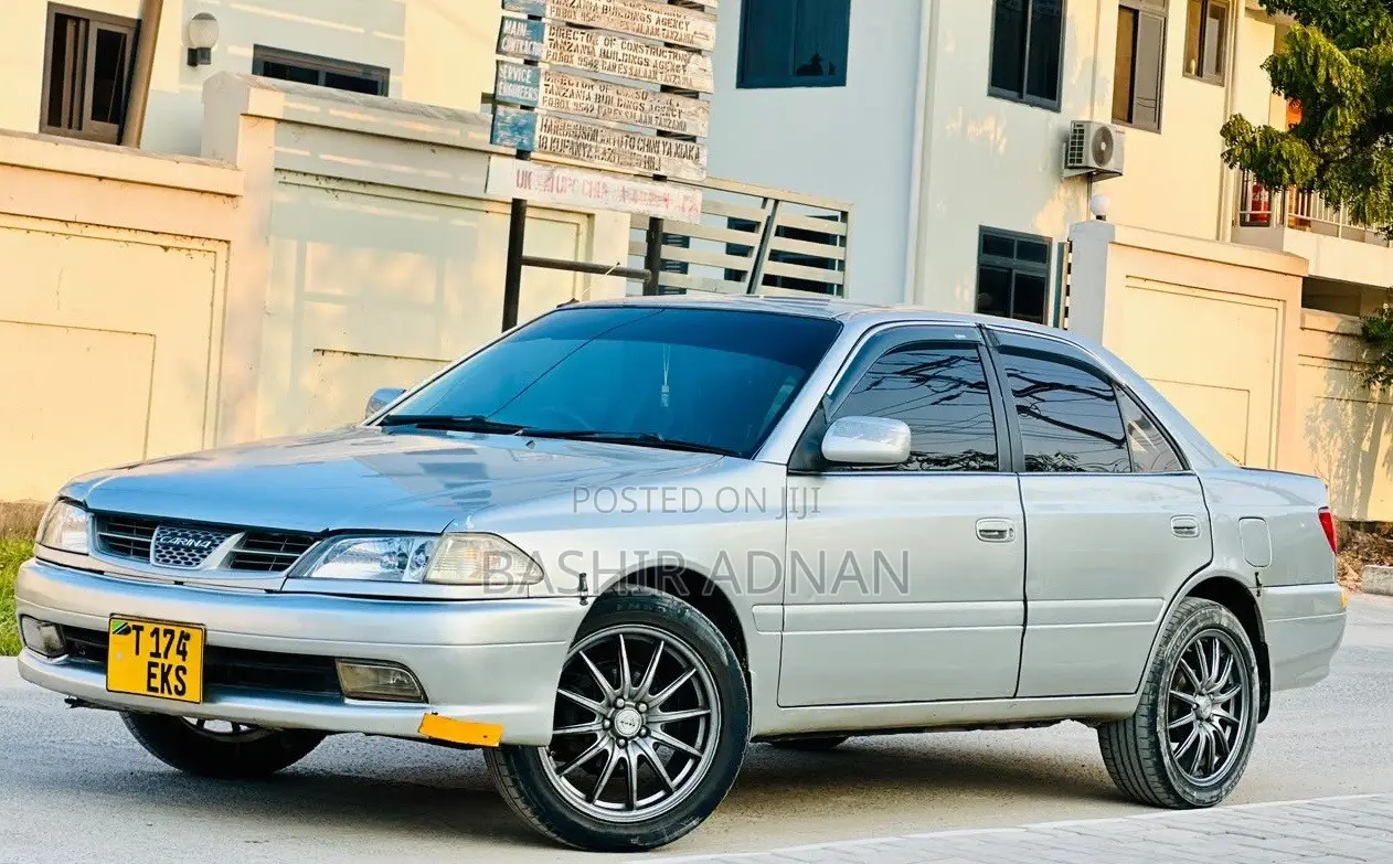 Toyota Carina 1.5 FWD Sedan 2001 Silver