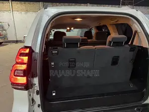 Toyota Land Cruiser Prado 2.8 2022 White