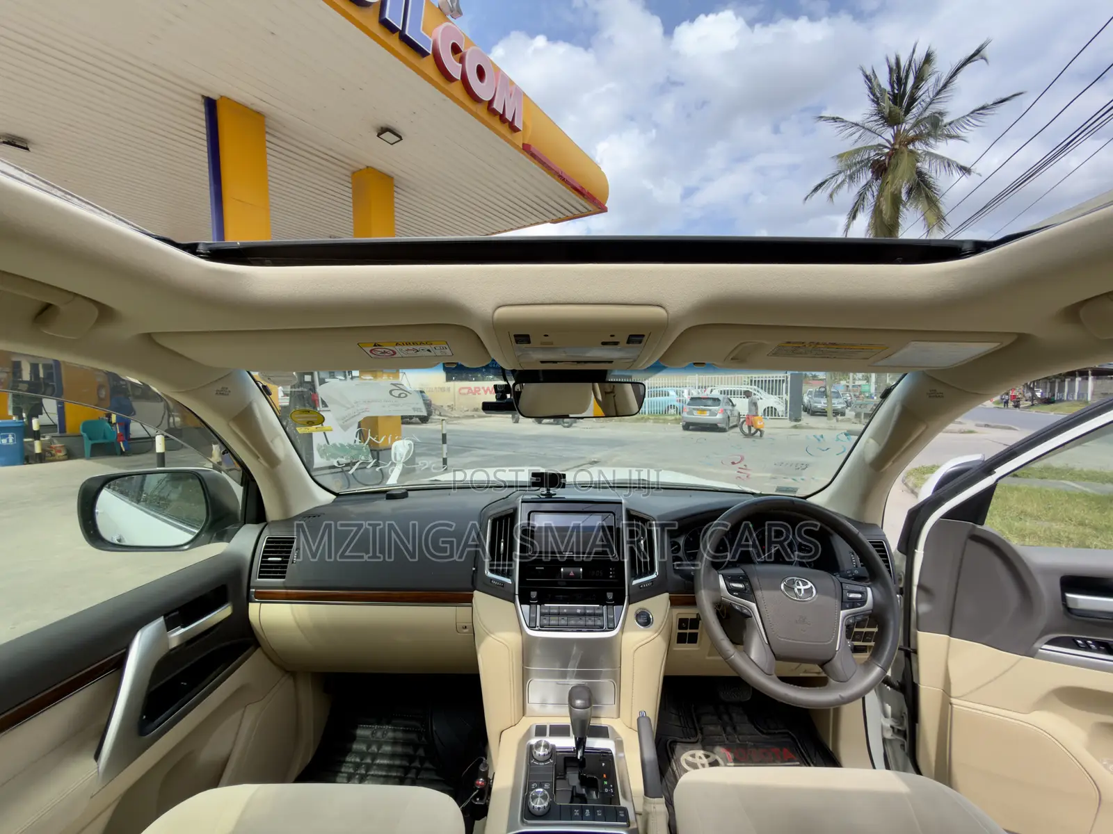 Toyota Land Cruiser 4.6 V8 ZX 2017 White