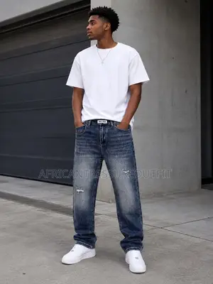 Baggy Cargo/Carpenter Demin Jeans DETAILING ON THE THIGHS