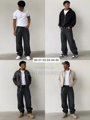 Baggy Cargo/Carpenter Demin Jeans DETAILING ON THE THIGHS