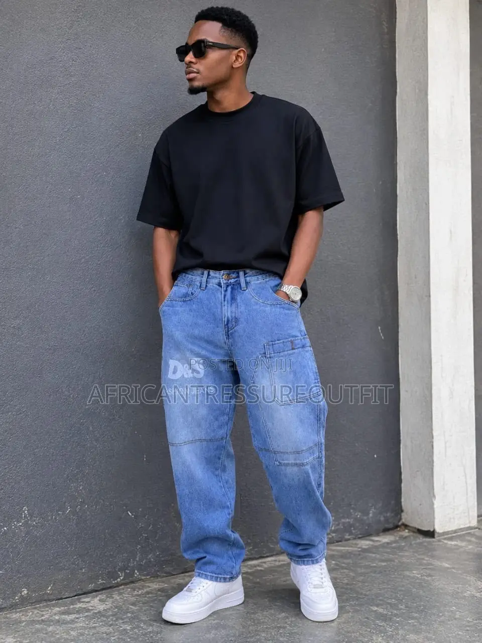 Baggy Cargo/Carpenter Demin Jeans DETAILING ON THE THIGHS