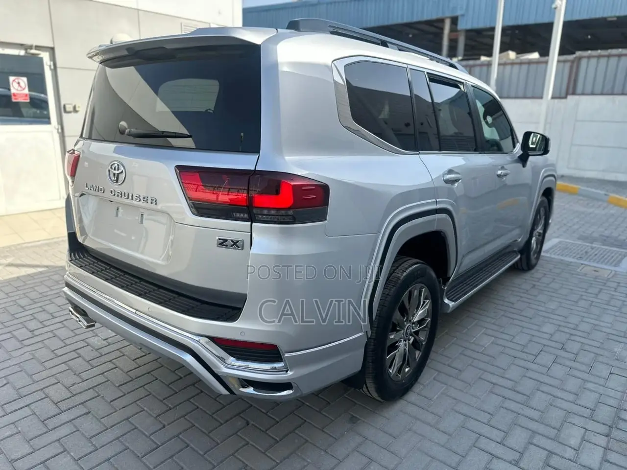 Toyota Land Cruiser 2024 Silver