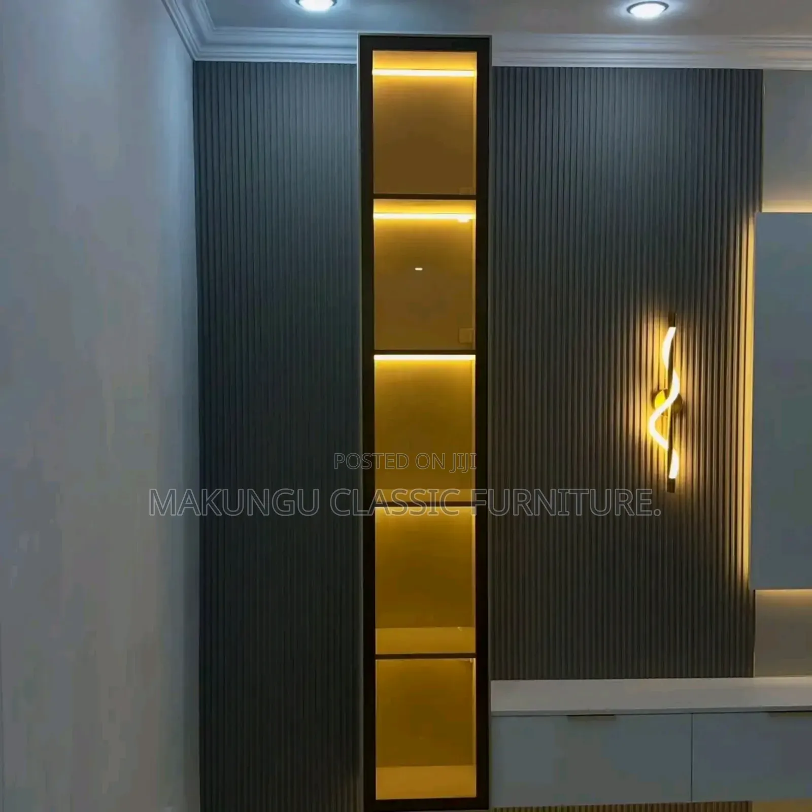 Simple TV Wall Unit and Showcase Decoration