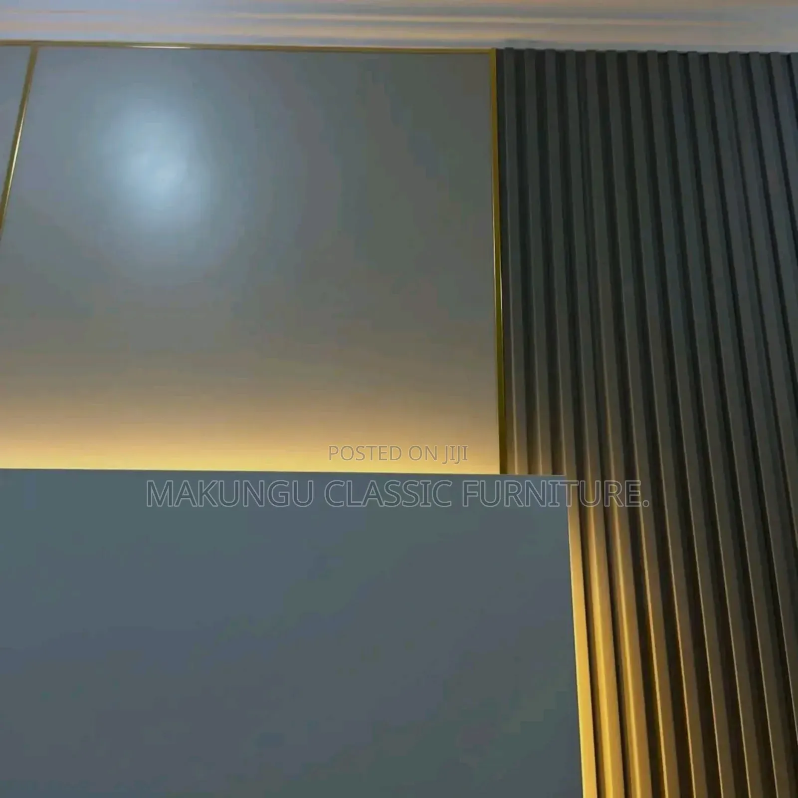 Simple TV Wall Unit and Showcase Decoration