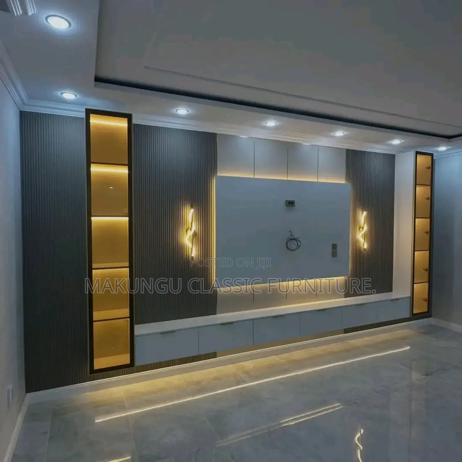 Simple TV Wall Unit and Showcase Decoration