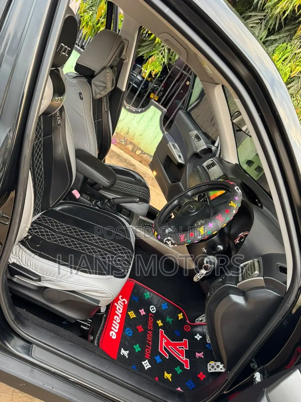 Subaru Forester 2010 Black