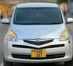 Toyota Ractis 1.5 FWD 2005 Silver