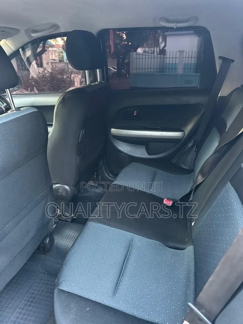 Toyota IST 2006 Silver