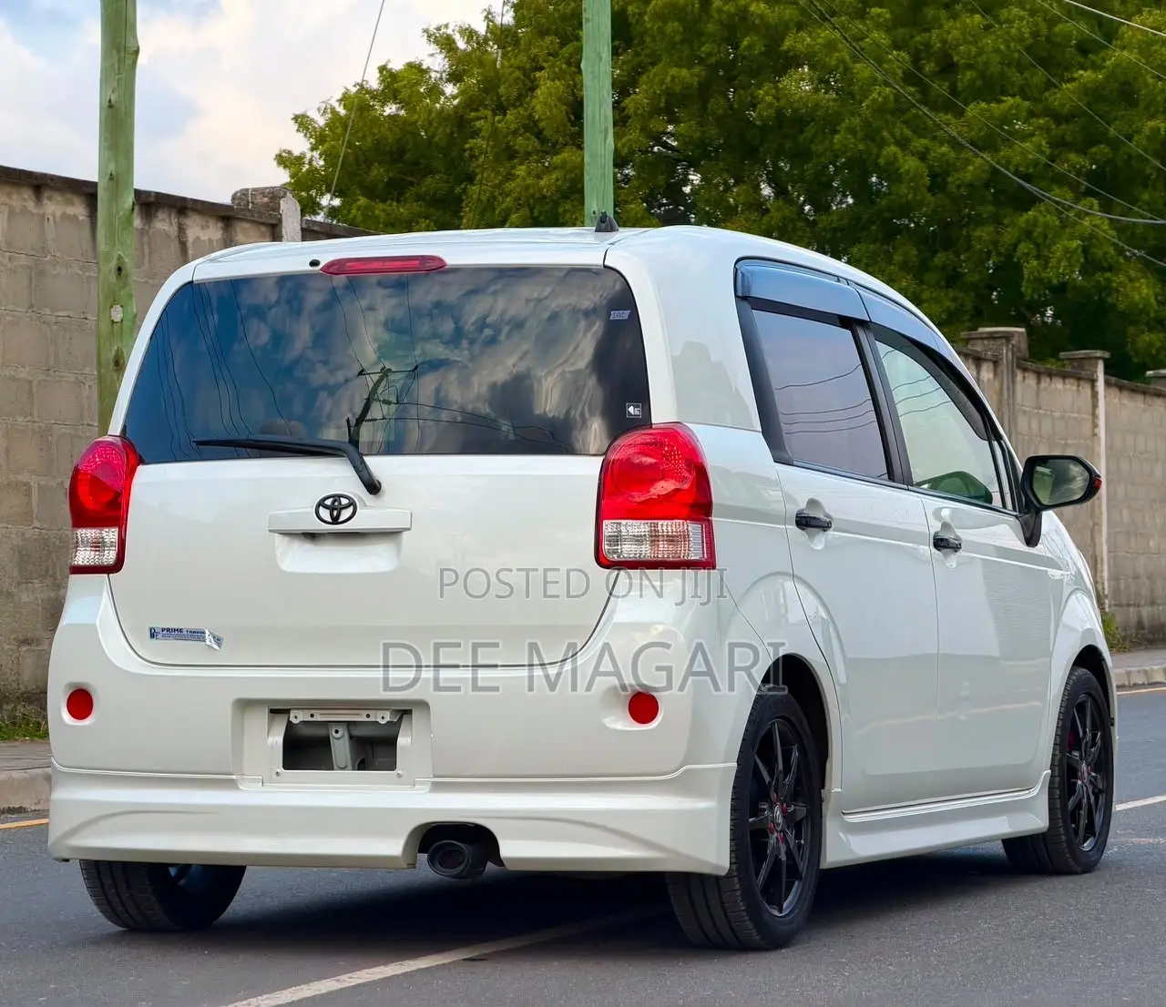 Toyota Porte 2015 White