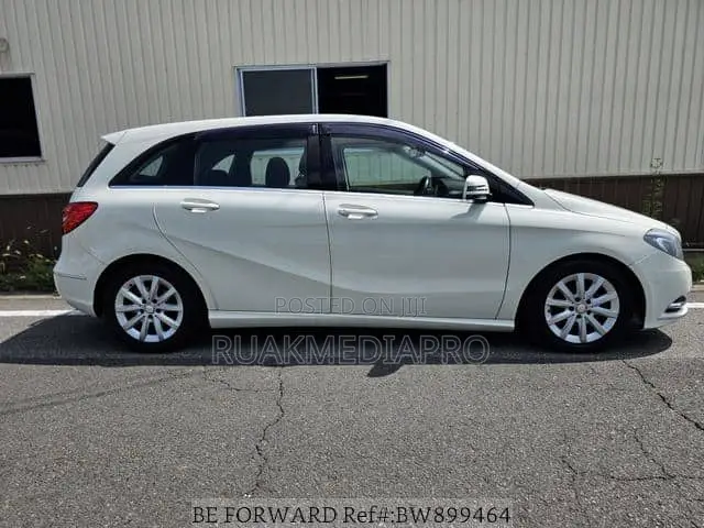 Mercedes-Benz B-Class B180 Petrol 2013 White