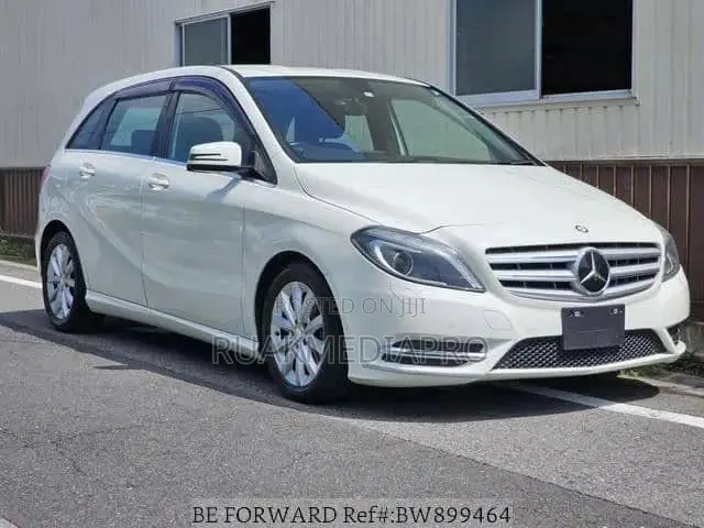 Mercedes-Benz B-Class B180 Petrol 2013 White