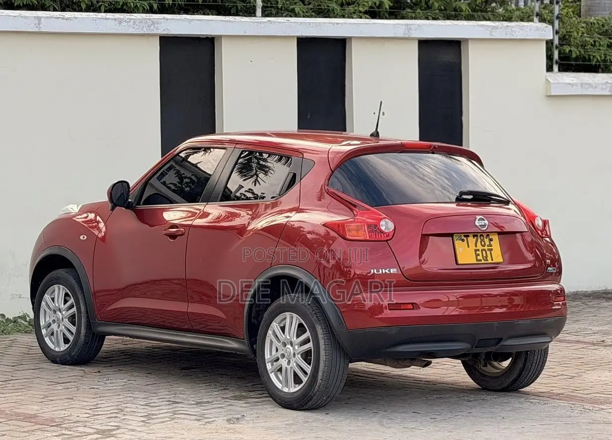 Nissan Juke 2012 Red