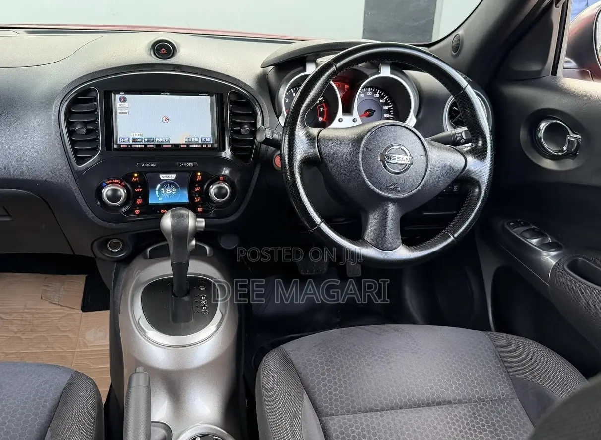 Nissan Juke 2012 Red