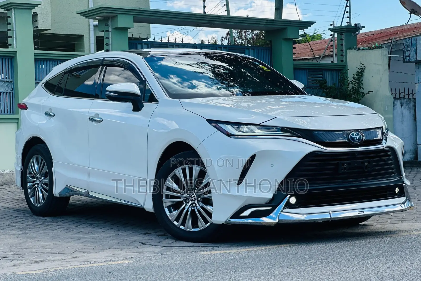 Toyota Harrier 2020 White