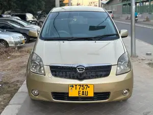 Toyota Corolla Spacio 2001 Gold