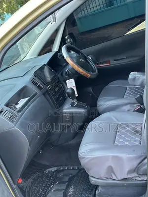 Toyota Corolla Spacio 2001 Gold