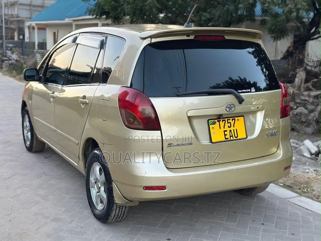 Toyota Corolla Spacio 2001 Gold