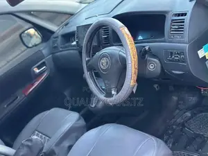 Toyota Corolla Spacio 2001 Gold