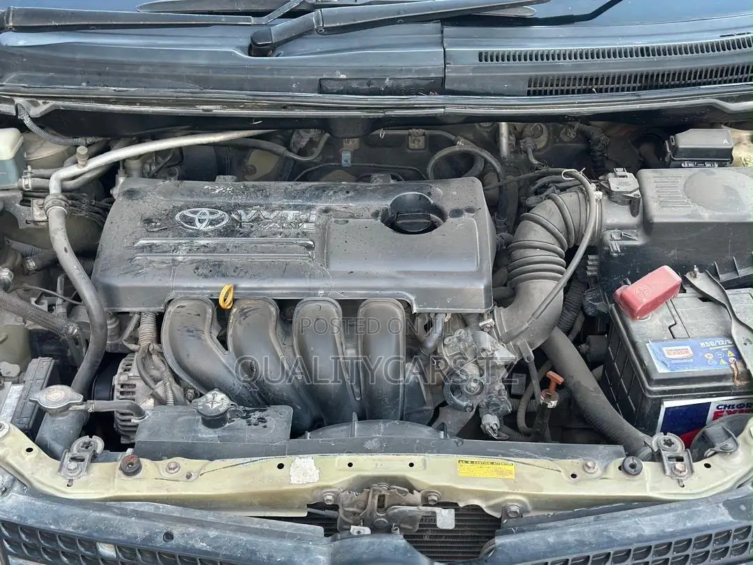 Toyota Corolla Spacio 2001 Gold
