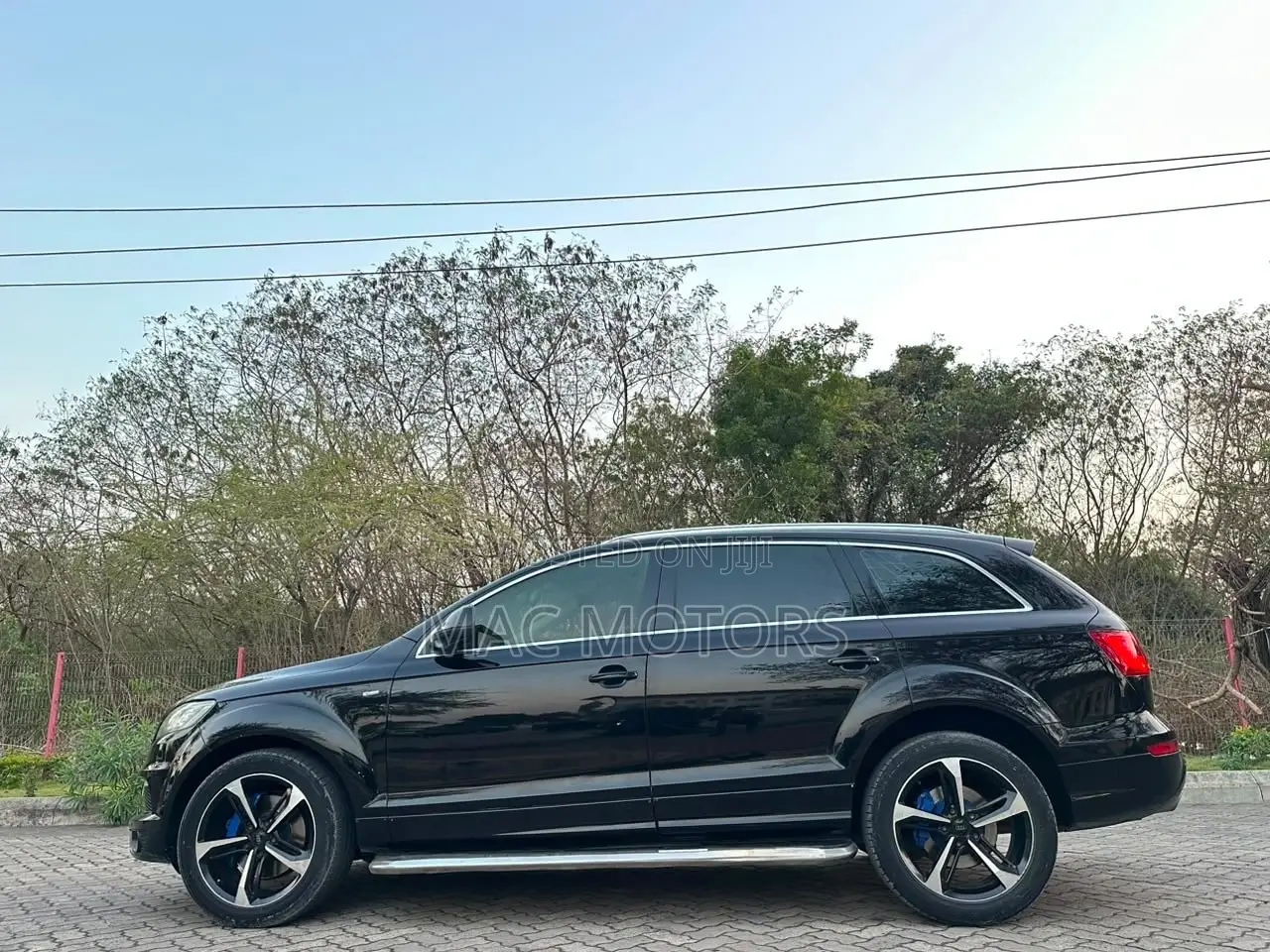 Audi Q7 2011 Black