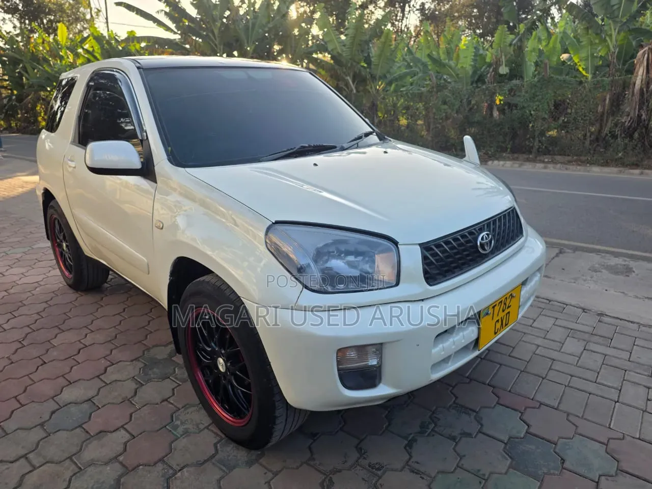 Toyota RAV4 Automatic 2003 White