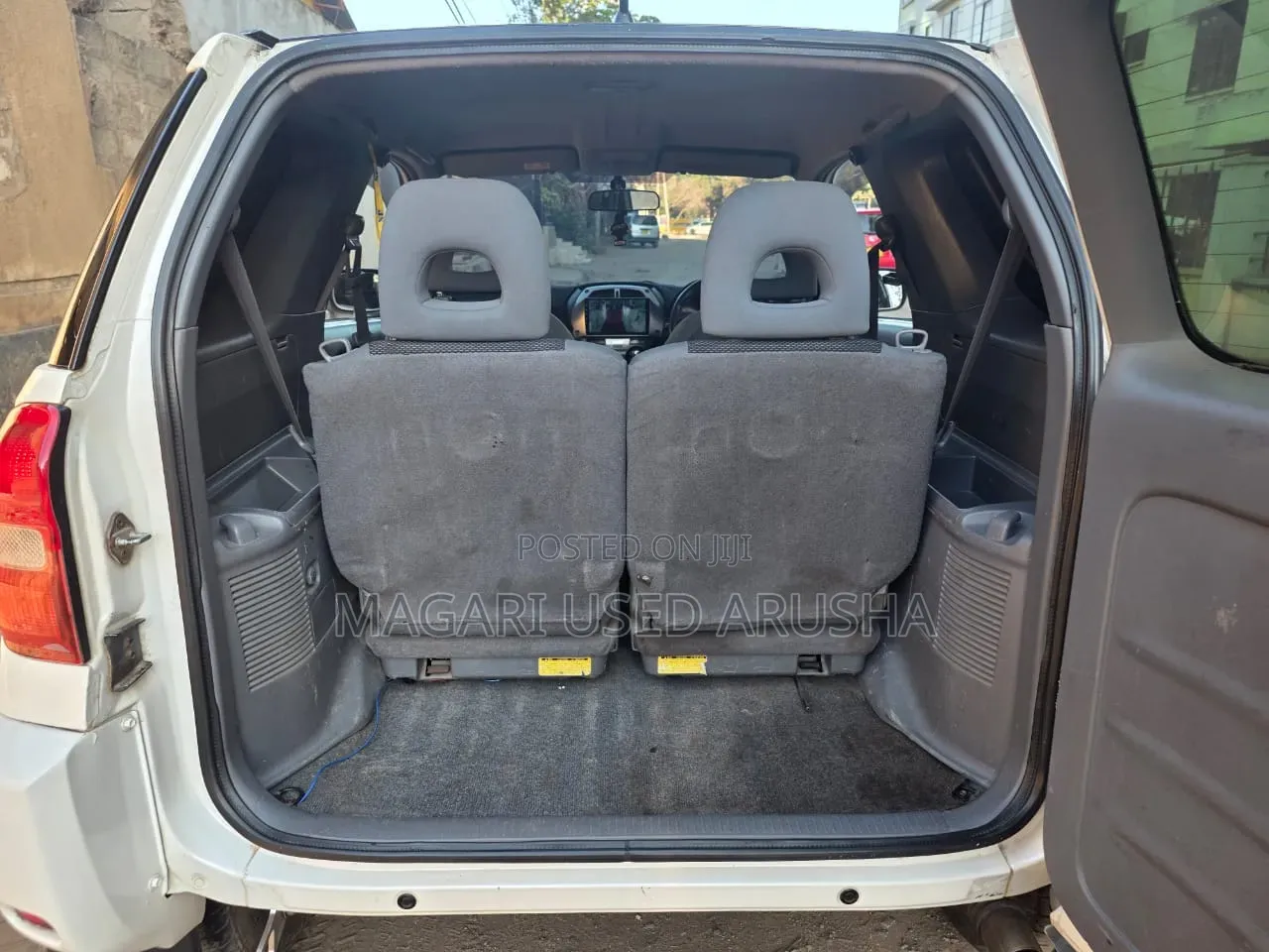Toyota RAV4 Automatic 2003 White