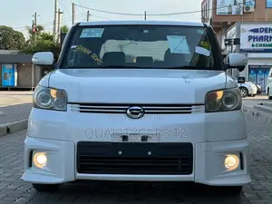 Toyota Corolla Rumion 2008 White