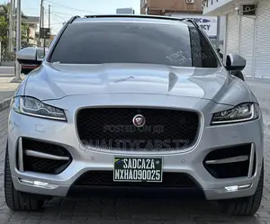 Jaguar F-Pace 2017 Silver
