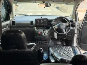 Toyota Wish 2003 Silver