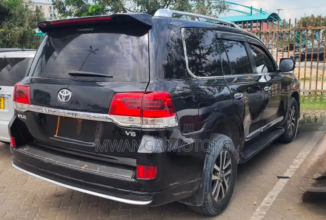 Toyota Land Cruiser 2013 Black