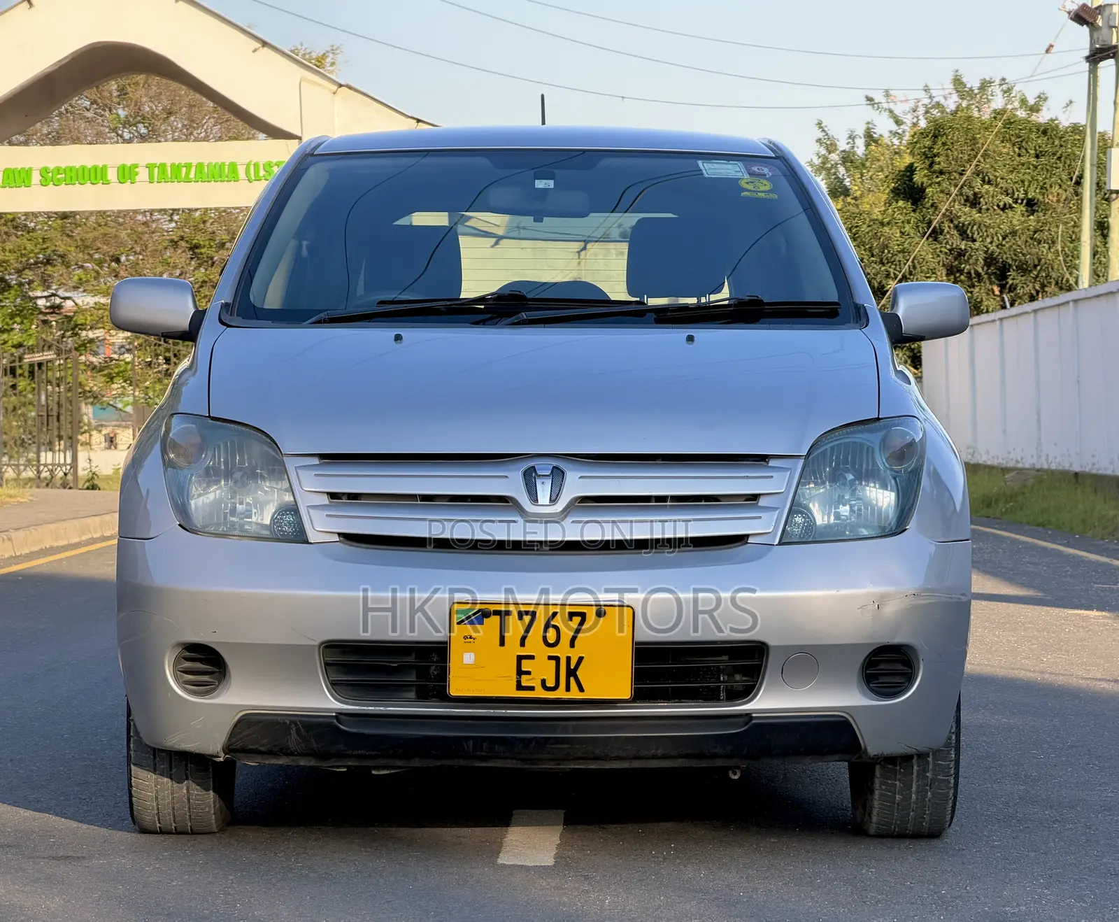 Toyota IST 2004 Silver