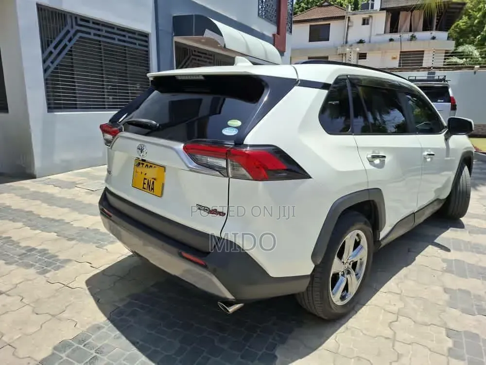 Toyota RAV4 2020 White