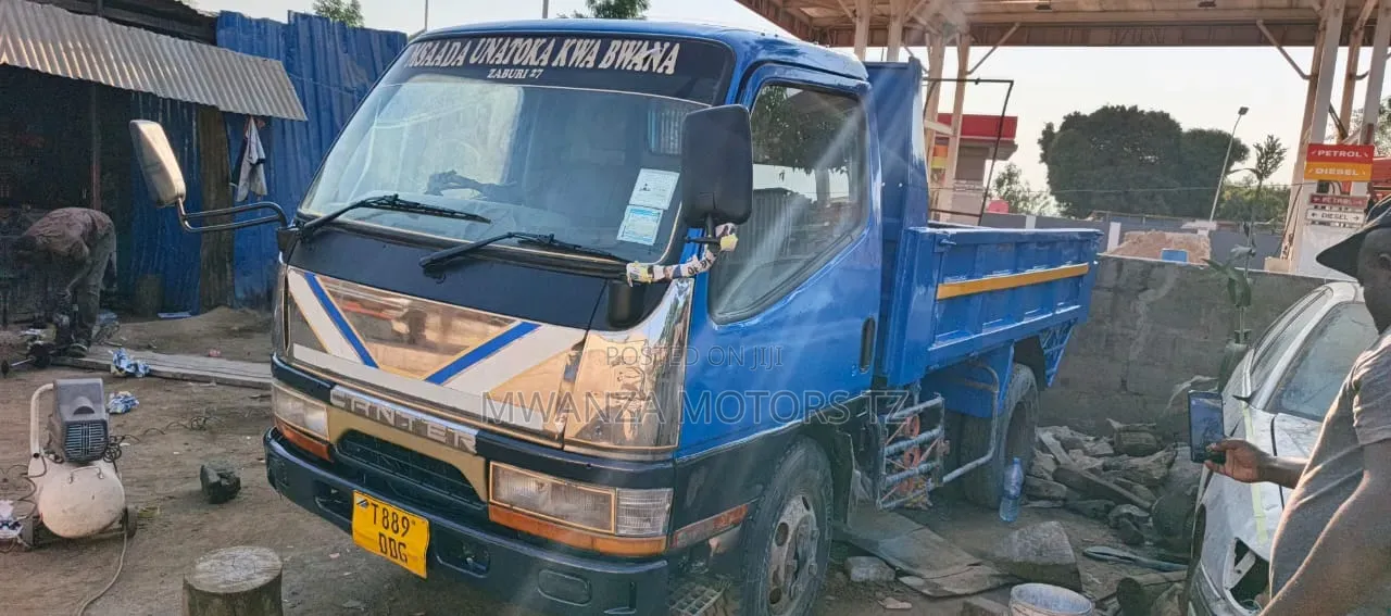 Tipper Mayai Tipper