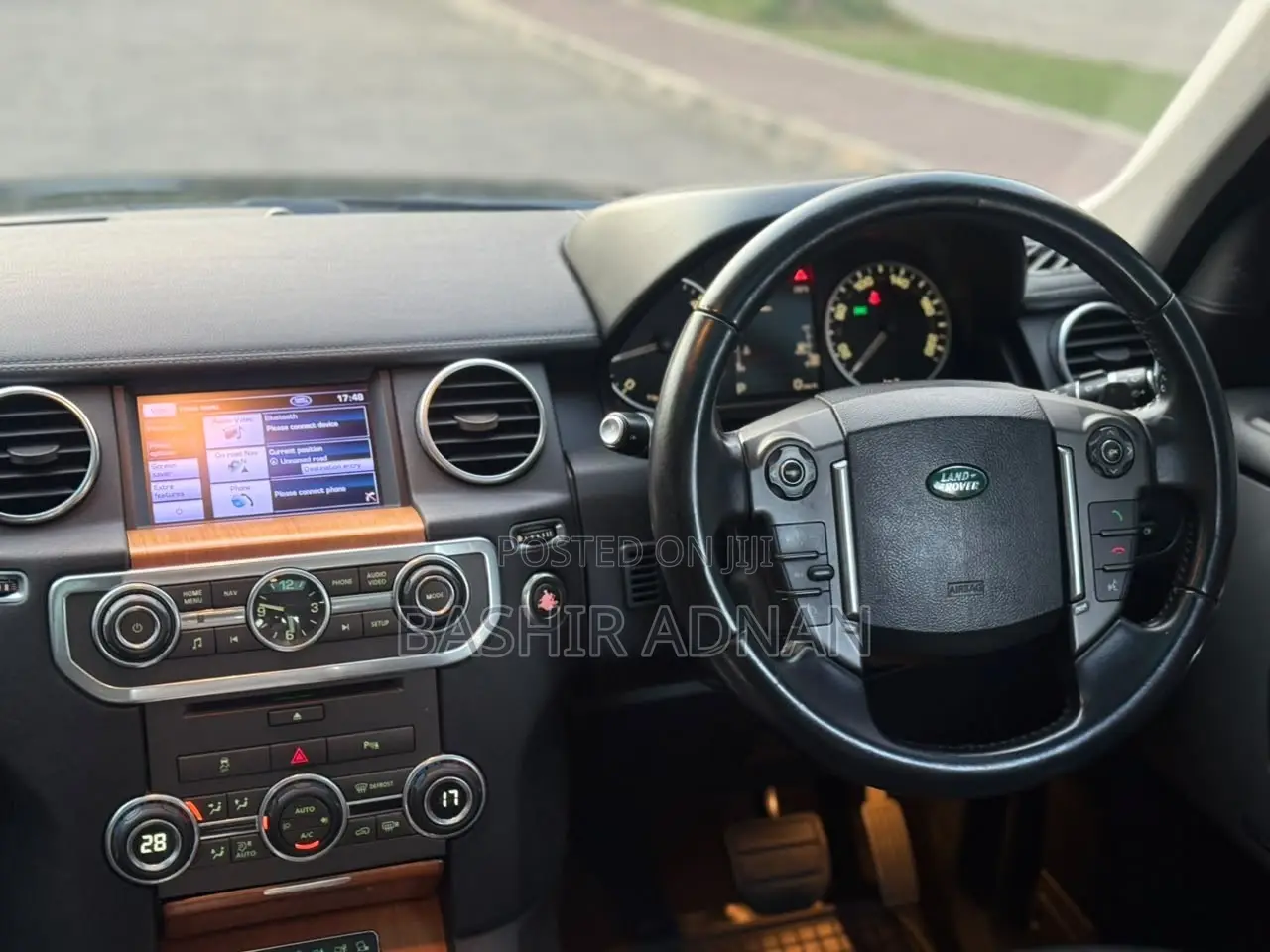 Land Rover Discovery 2012 Black