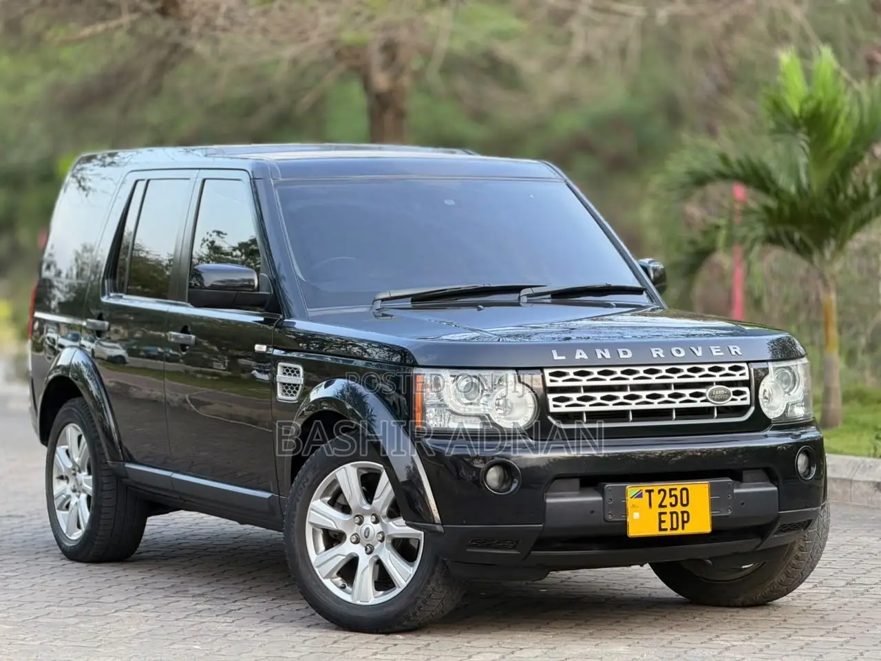 Land Rover Discovery 2012 Black