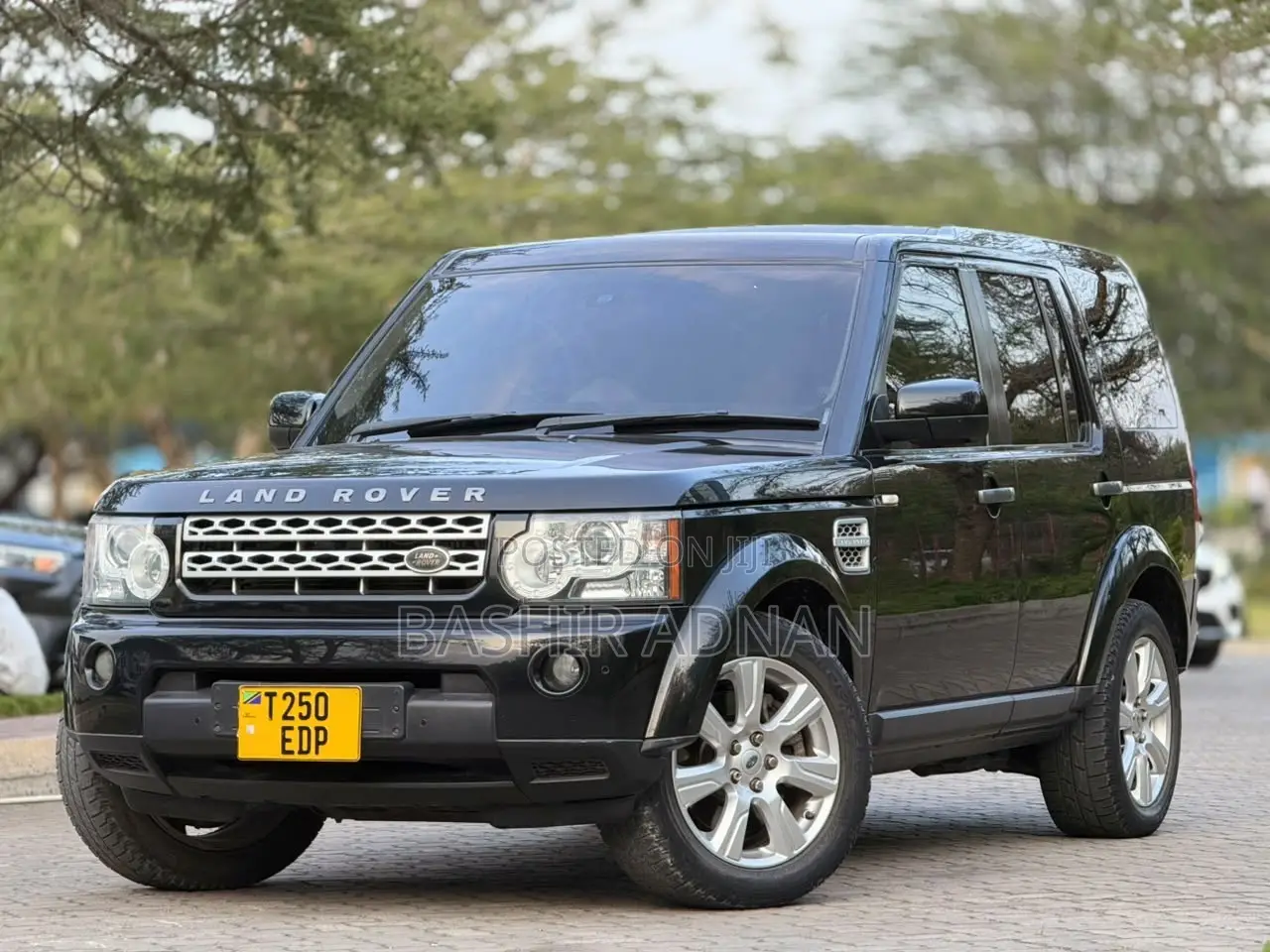 Land Rover Discovery 2012 Black