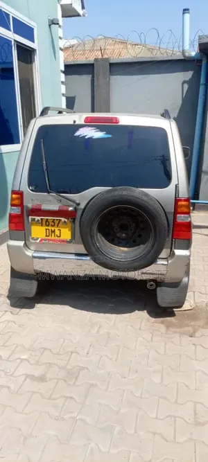 Mitsubishi Pajero 2007 Silver