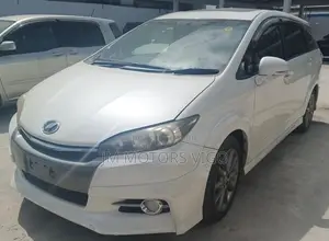 Toyota Wish 2013 White