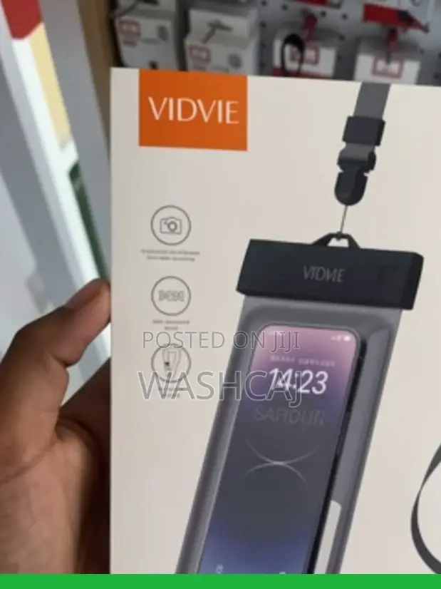 A Transparent Waterproof Phone Pouch