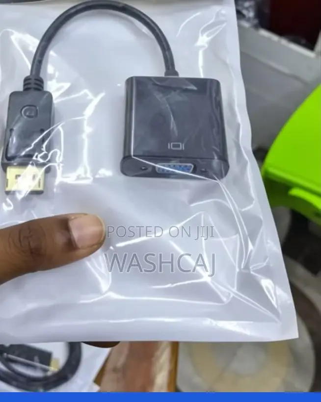 Display Port to VGA Converter